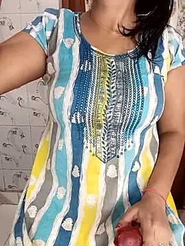 Snapshot of EeshaBhabi chatting on 9, 5, 2026 EeshaBhabi online show from 9, 5, 2026
