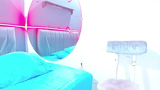 minimi naty online show from 21, 1, 2025