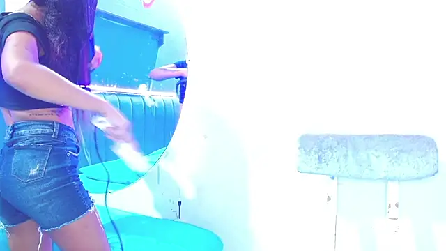 minimi naty online show from 3, 2, 2025