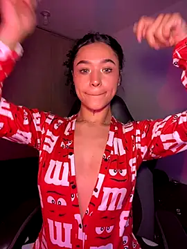 Crystal Dluna online show from 23, 10, 2025