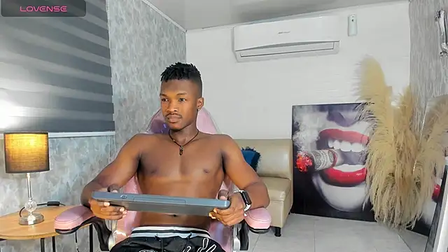 Snapshot of KENDER21_ chatting on 12, 11, 2025 KENDER21 online show from 12, 11, 2025