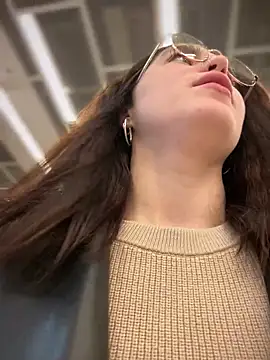 meow girl online show from 28, 10, 2025