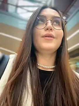 Snapshot of meow_girl chatting on 18, 5, 2026 meow girl online show from 18, 5, 2026