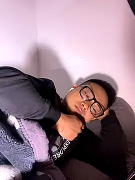 lixiaoshuai8 online show from 21, 11, 2025