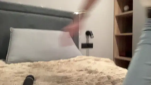 cute mark online show from 5, 1, 2026