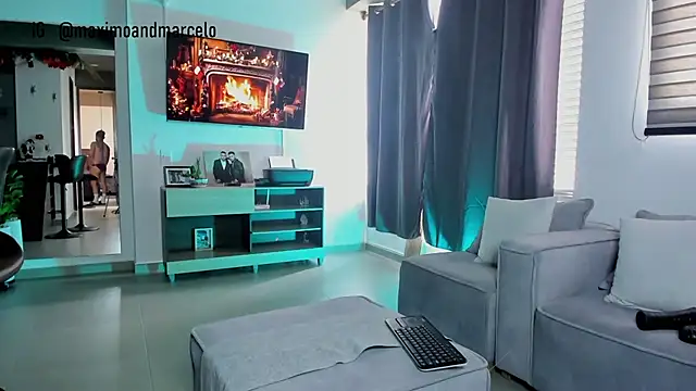 Maximo Marcelo online show from 15, 12, 2024