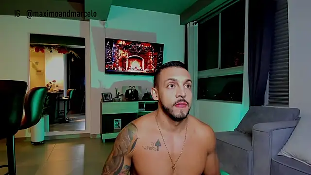 Maximo Marcelo online show from 31, 12, 2024