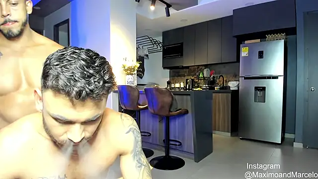 Maximo Marcelo online show from 27, 2, 2025