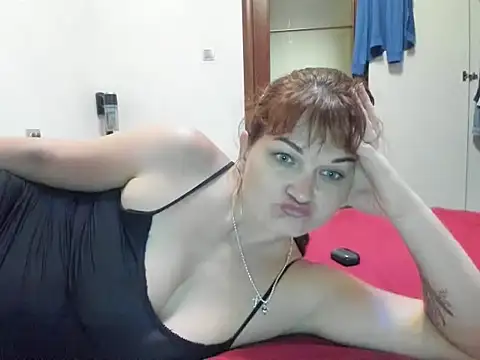 Snapshot of ElektraShine29 chatting on 22, 9, 2025 ElektraShine29 online show from 22, 9, 2025