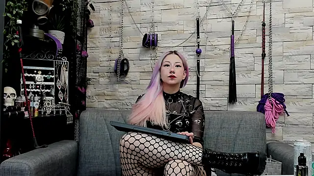CruelMistress online show from 8, 6, 2026