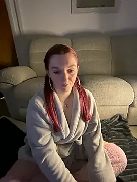 Stoner BarbieXX online show from 7, 1, 2025