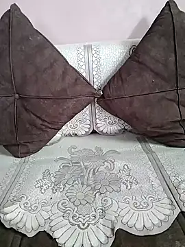 milf-kaira online show from 10, 12, 2024