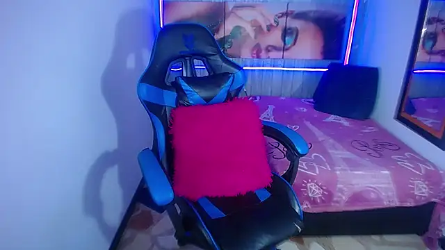 zoe connor19 online show from 11, 3, 2025