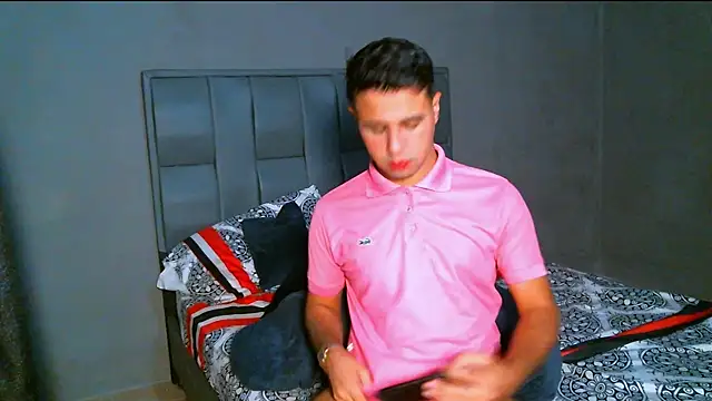 Snapshot of beautiful_james chatting on 27, 1, 2025 beautiful james online show from 27, 1, 2025