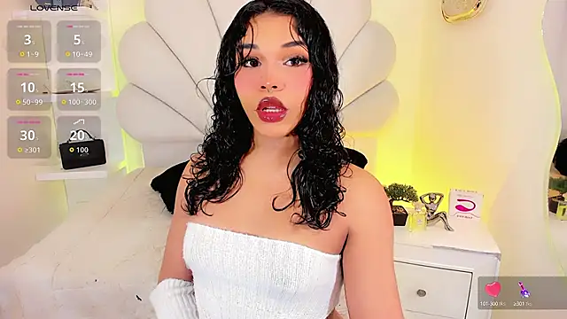 Snapshot of ValentinaMarinn chatting on 23, 9, 2025 ValentinaMarinn online show from 23, 9, 2025