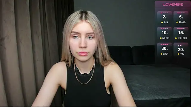 Snapshot of Kitty_Aurora chatting on 27, 10, 2025 Kitty Aurora online show from 27, 10, 2025