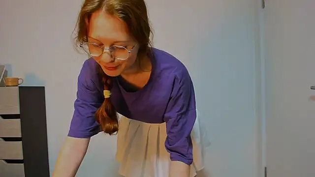 Fire Luna online show from 3, 2, 2025