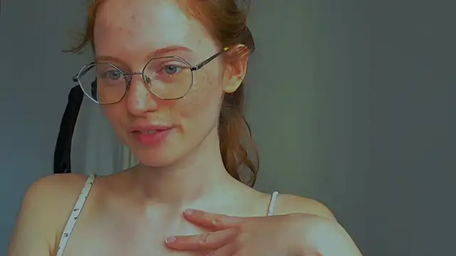 Snapshot of Fire_Luna chatting on 20, 7, 2026 Fire Luna online show from 20, 7, 2026