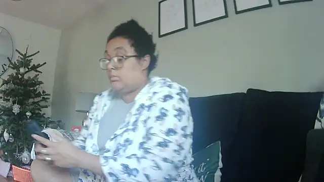 vanilla chocolate23 online show from 2, 12, 2025