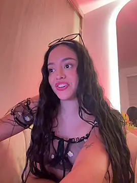 kenndall 21 online show from 10, 12, 2024