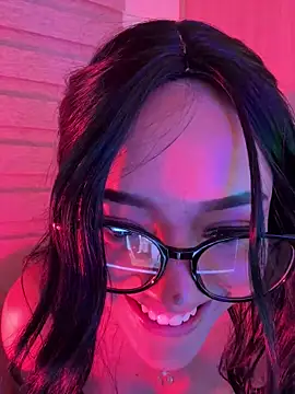 kenndall 21 online show from 14, 12, 2024