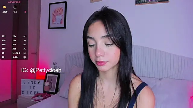 Snapshot of PettyCloeh chatting on 14, 12, 2024 PettyCloeh online show from 14, 12, 2024