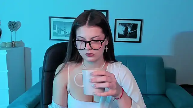 AdeliaKiss online show from 22, 1, 2025