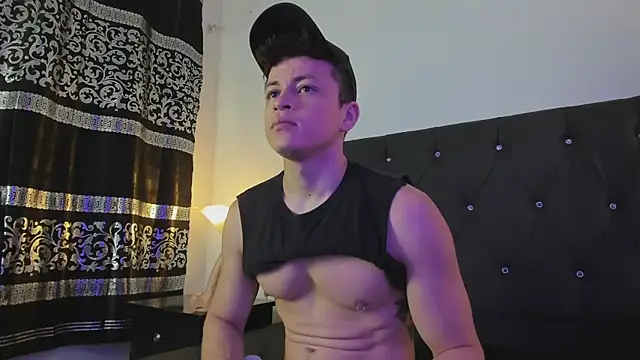 Snapshot of Angel_Cuervo chatting on 10, 1, 2025 Angel Cuervo online show from 10, 1, 2025
