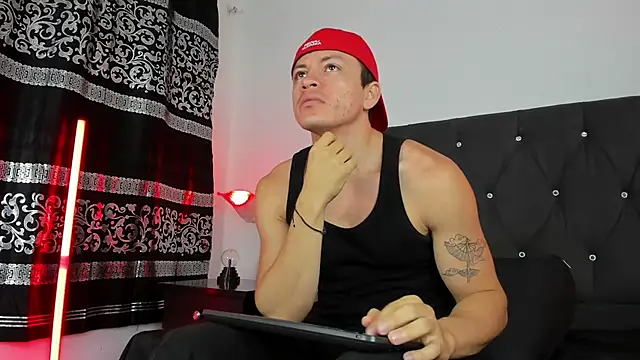 Snapshot of Angel_Cuervo chatting on 17, 3, 2025 Angel Cuervo online show from 17, 3, 2025