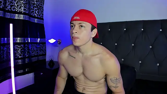Snapshot of Angel_Cuervo chatting on 21, 3, 2025 Angel Cuervo online show from 21, 3, 2025