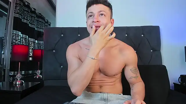 Angel Cuervo online show from 5, 2, 2026