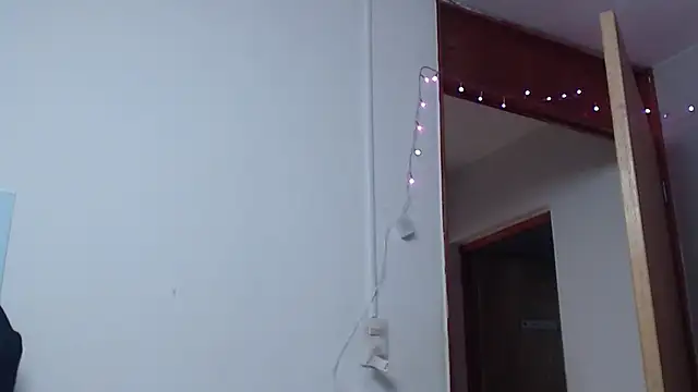 Nicol Love0 online show from 13, 2, 2025