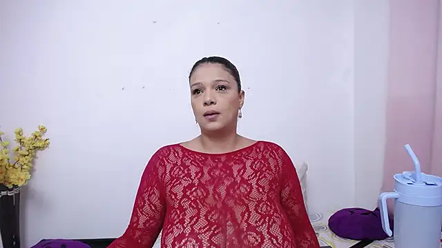 Nicol Love0 online show from 20, 9, 2025