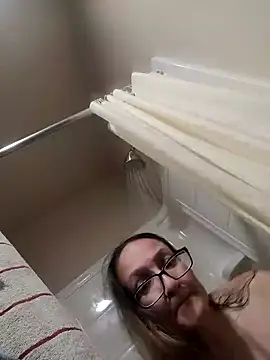 Snapshot of SweetVegasTits chatting on 20, 12, 2025 SweetVegasTits online show from 20, 12, 2025