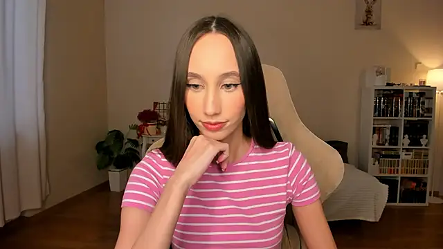 Snapshot of your_emily_ chatting on 20, 2, 2026 your emily online show from 20, 2, 2026