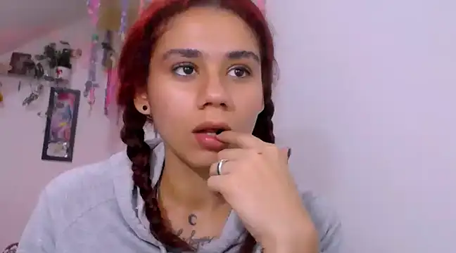 Snapshot of diamonmeli chatting on 15, 3, 2025 diamonmeli online show from 15, 3, 2025