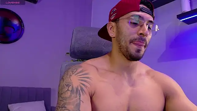 Snapshot of tony_muscle chatting on 30, 6, 2026 tony muscle online show from 30, 6, 2026