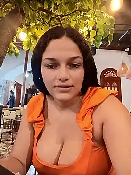 Snapshot of girl_milk1 chatting on 18, 11, 2025 girl milk1 online show from 18, 11, 2025