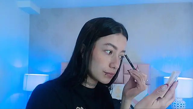 Snapshot of Zoe_Vixen chatting on 18, 1, 2025 Zoe Vixen online show from 18, 1, 2025