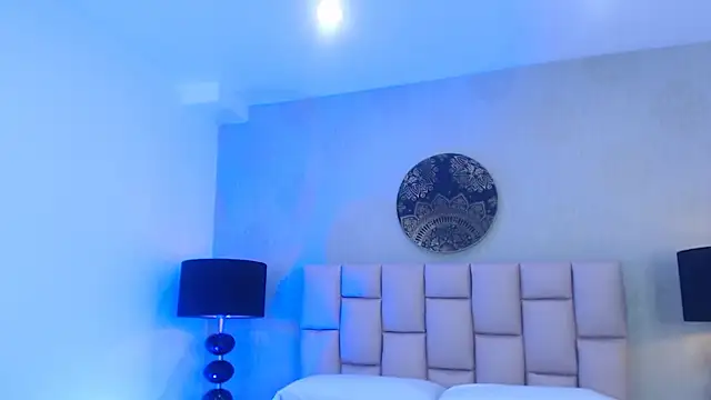 Snapshot of Zoe_Vixen chatting on 31, 1, 2025 Zoe Vixen online show from 31, 1, 2025