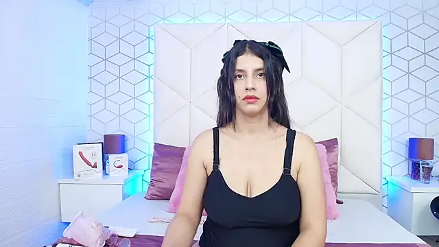 MadelineBeckert online show from 13, 9, 2025