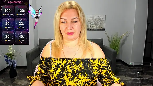 Lili Crossi online show from 28, 11, 2025