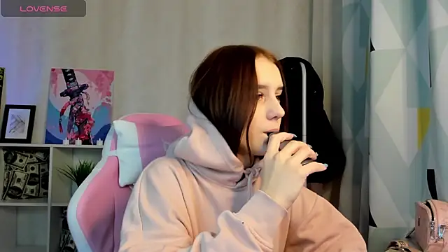 Tonya Gray online show from 26, 12, 2024