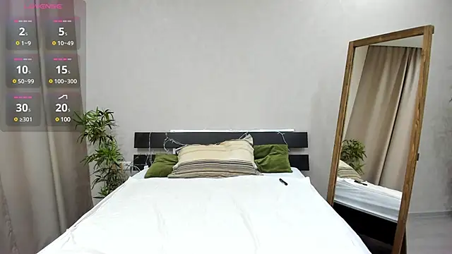 Miss you kiss online show from 5, 1, 2025