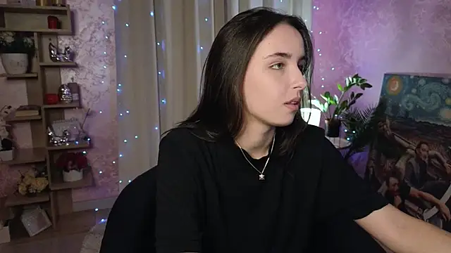 AuroraAksnesss online show from 3, 12, 2024