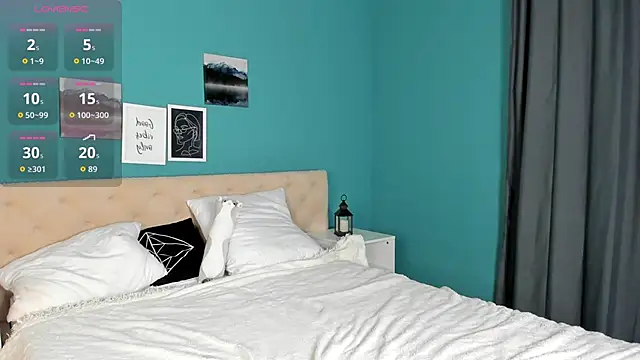 Linablueeyed online show from 3, 10, 2025