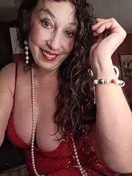 Snapshot of GypsyEsmeralda chatting on 4, 6, 2026 GypsyEsmeralda online show from 4, 6, 2026
