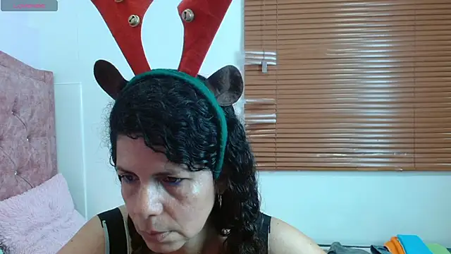 Snapshot of sila_bolum chatting on 12, 11, 2025 sila bolum online show from 12, 11, 2025