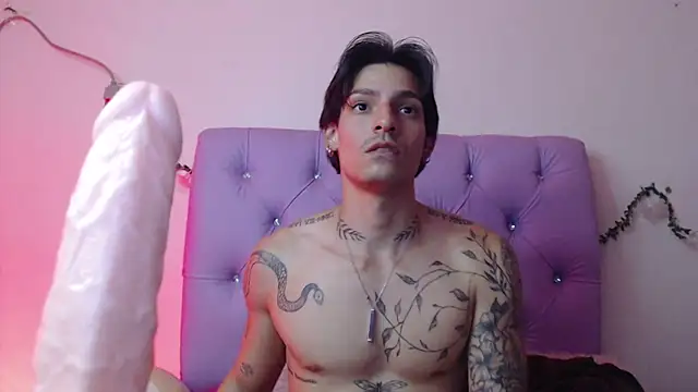 Apolo Hidalgo01 online show from 24, 1, 2025