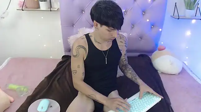 Apolo Hidalgo01 online show from 15, 3, 2025